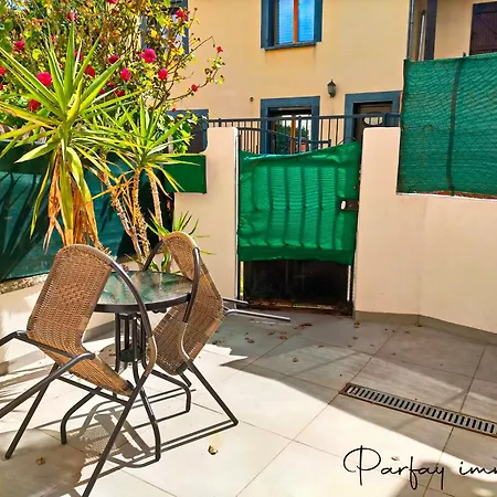 Maison De Bourg Avec Terrasse