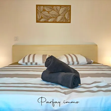 Maison De Bourg Avec Terrasse Semesterbostad Gerzat