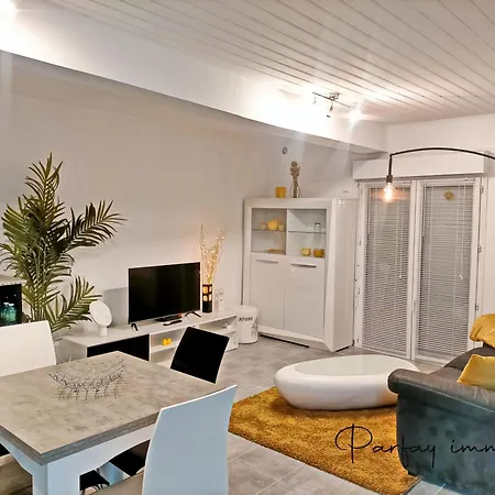 Semesterbostad Maison De Bourg Avec Terrasse *